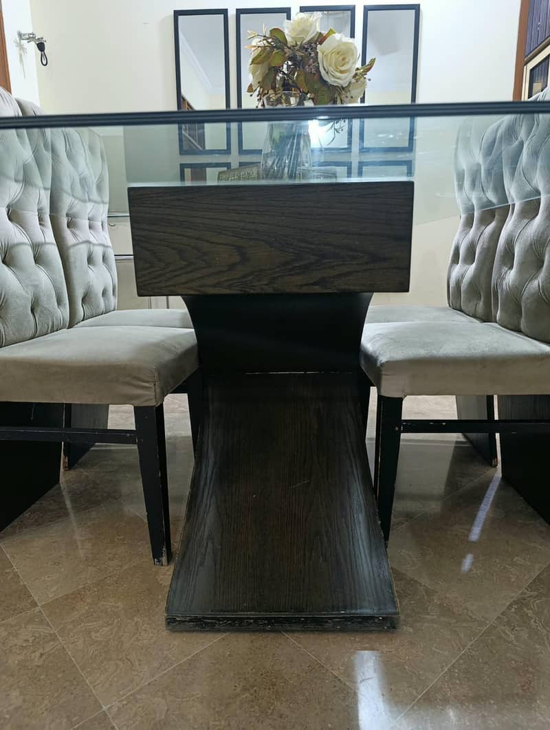 6 seater dining table 3