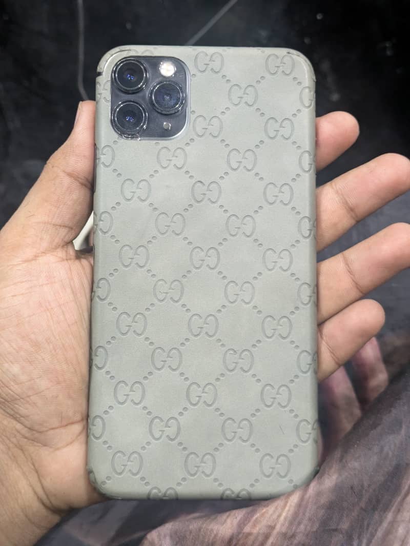 Apple iPhone 11 Pro Max 1