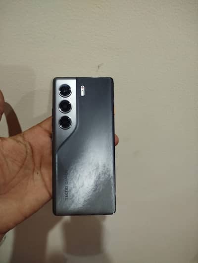 Tecno CAMON 40 Pro