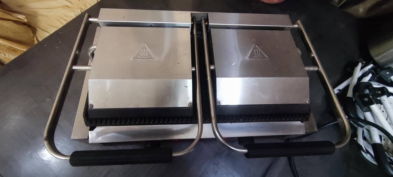 panini grill machine 1