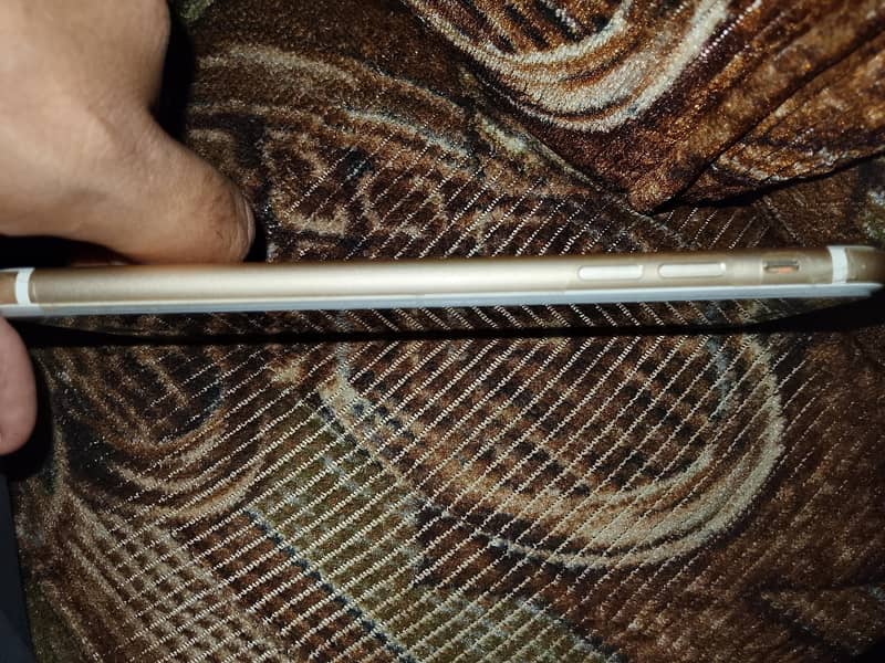 Apple iPhone 7 Plus 3
