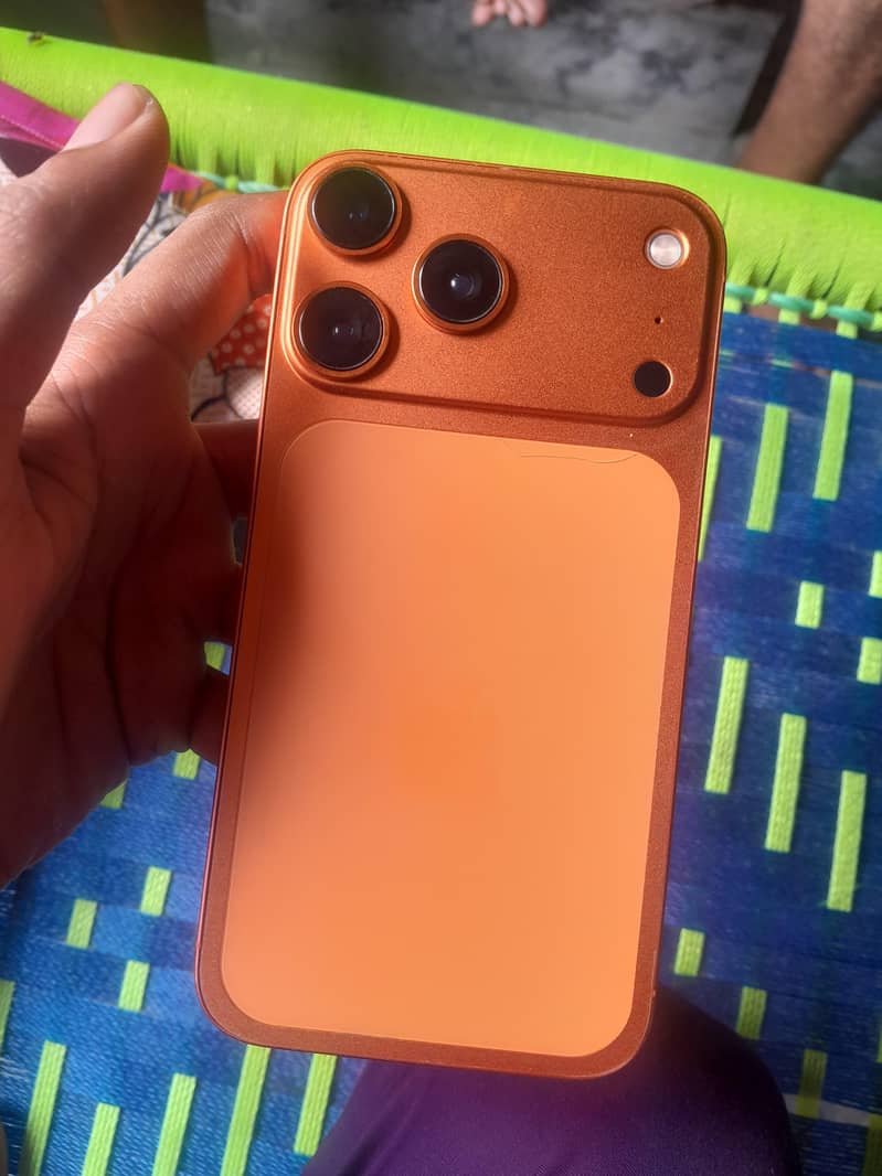 Apple iPhone 17 4