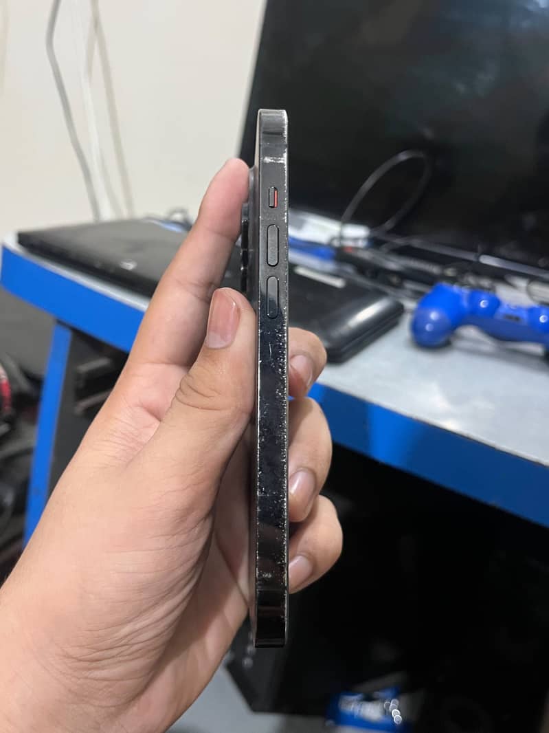 Apple iPhone 14 Pro 3