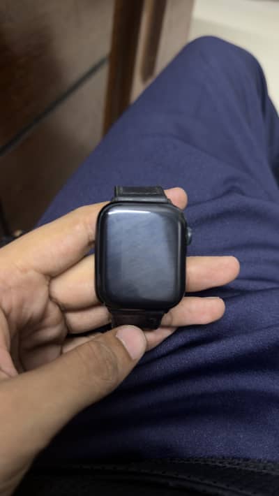 Apple watch series 8