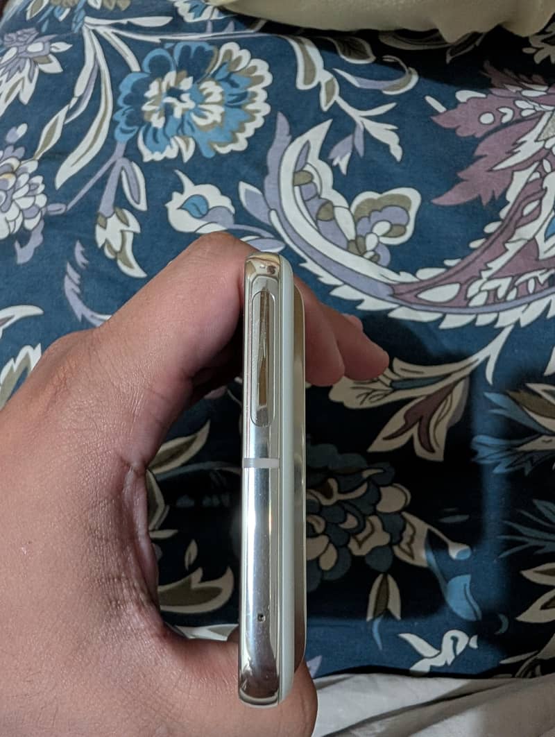 Google Pixel 8 Pro 2