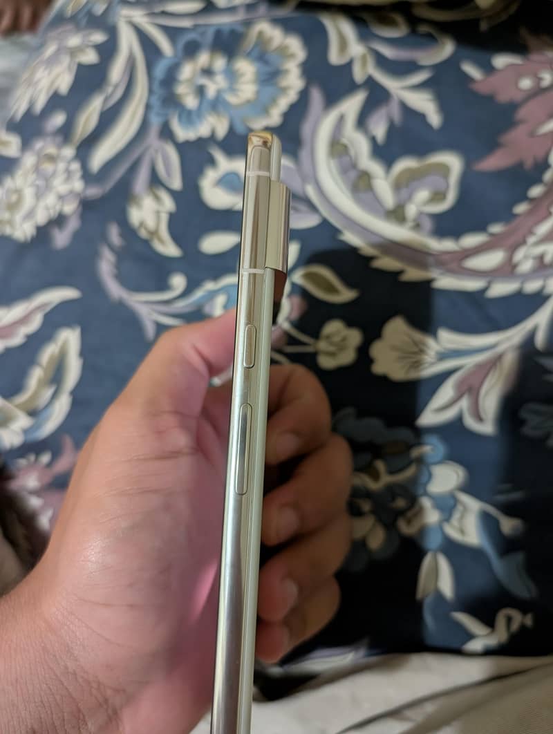 Google Pixel 8 Pro 5