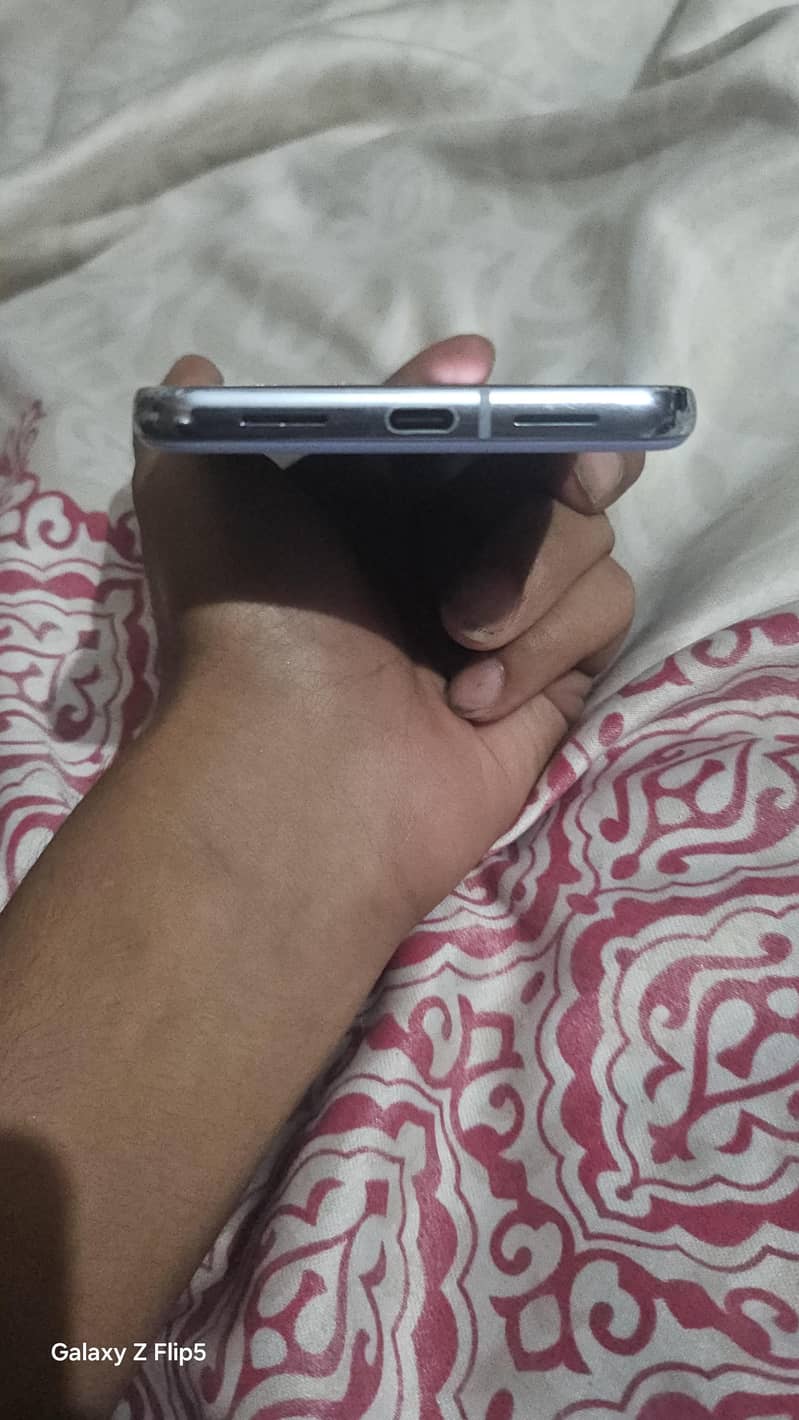 Google Pixel 8 Pro 3