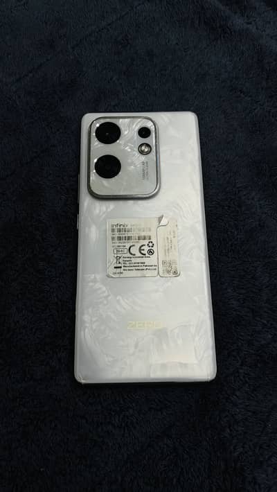 Infinix Zero 30