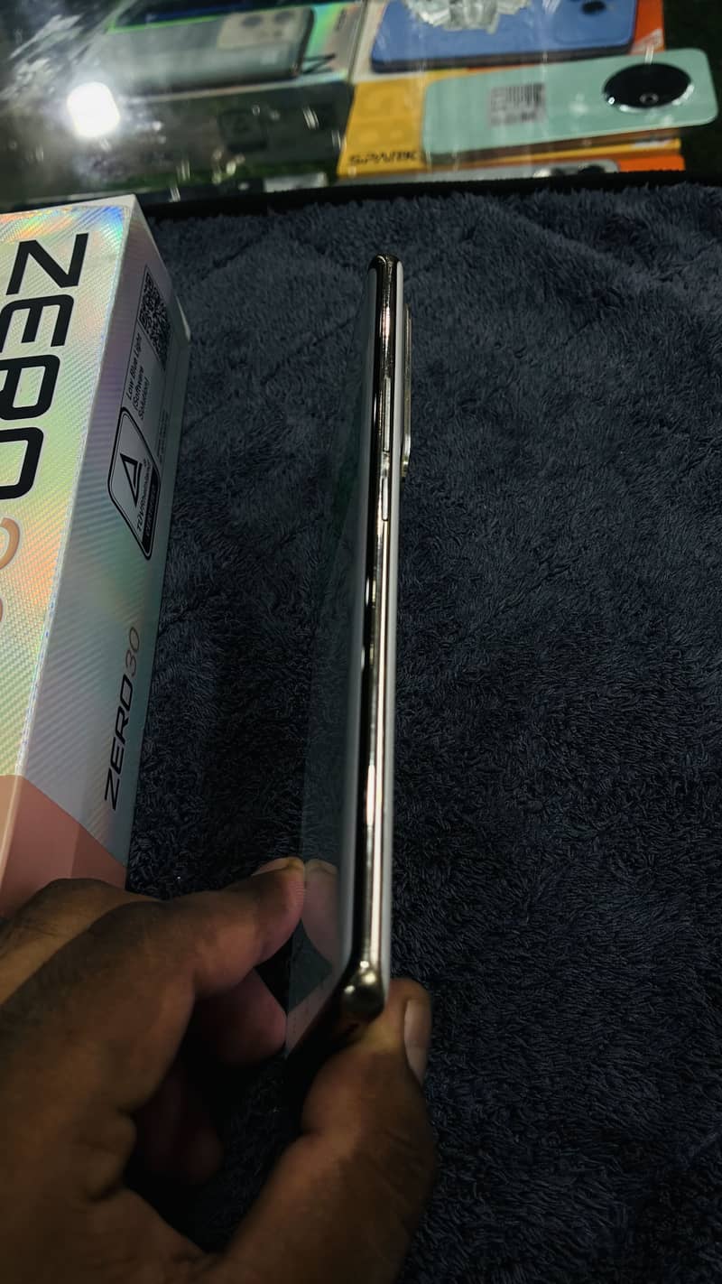 Infinix Zero 30 1