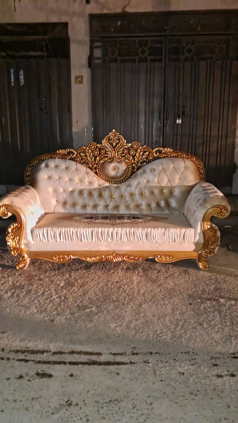APPLE TAJ SOFA 2