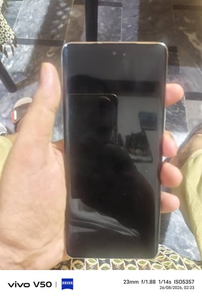 Vivo V40e