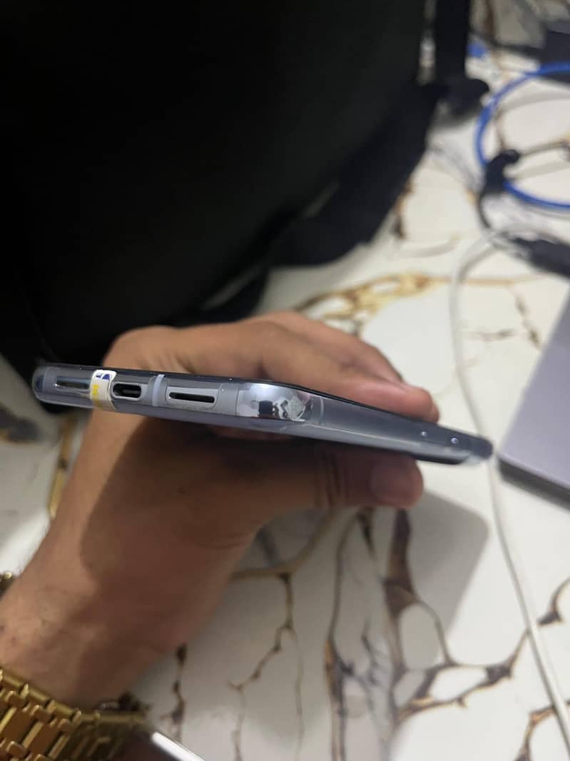 Google Pixel 8 Pro 2
