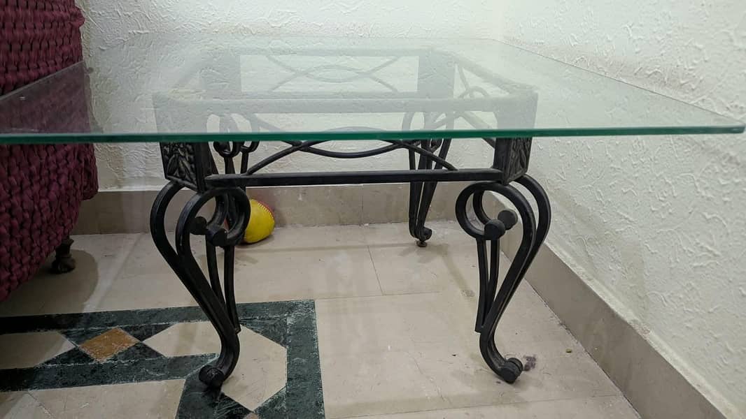 Coffee table with side table 0