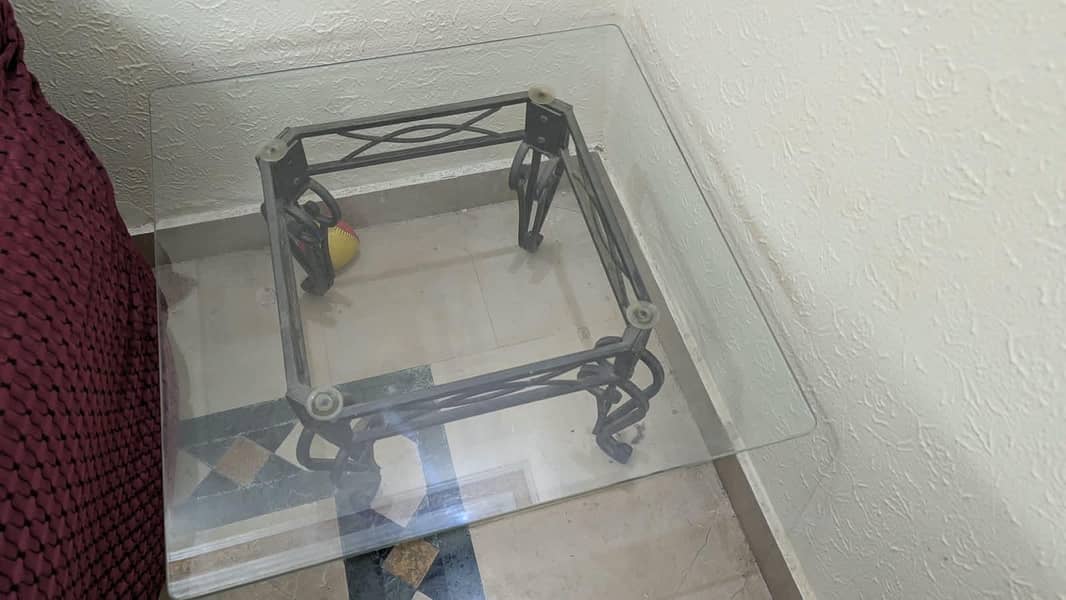 Coffee table with side table 2