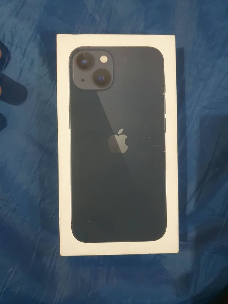 Apple iPhone 13 0