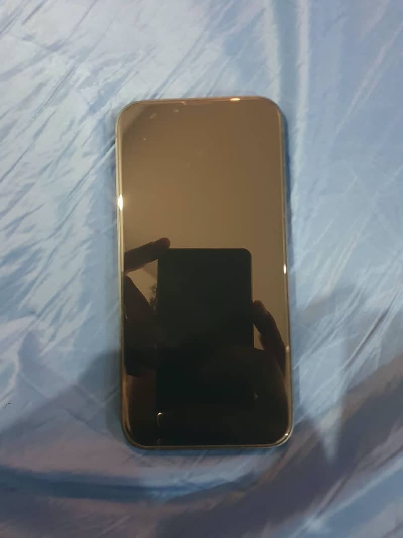 Apple iPhone 13 7