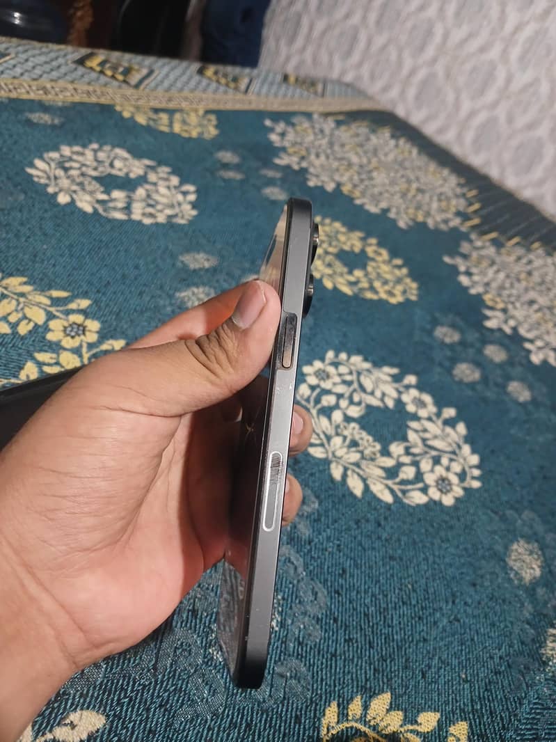 Apple iPhone 14 Pro Max JV 1