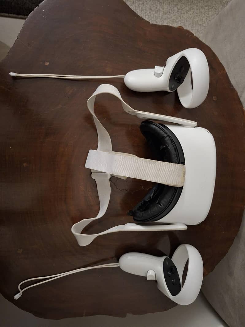 Oculus Meta Quest 2 3