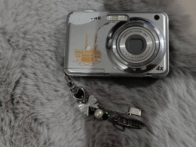 Digital camera 0
