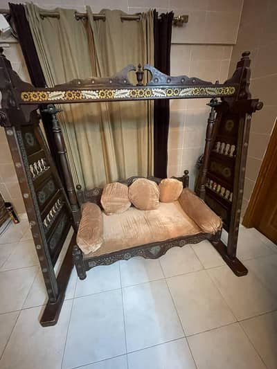wooden jhoola