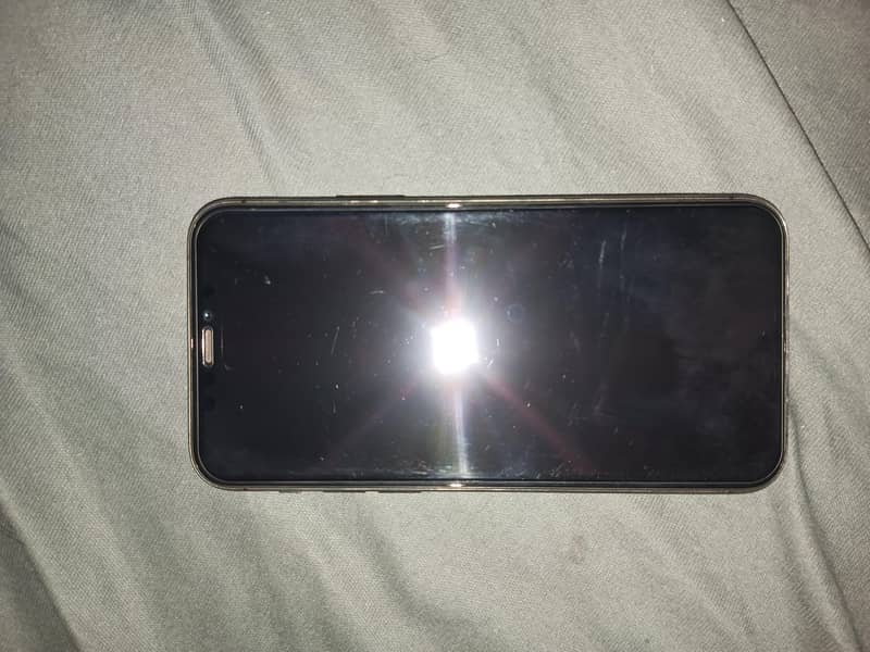 Apple iPhone 11 Pro 1