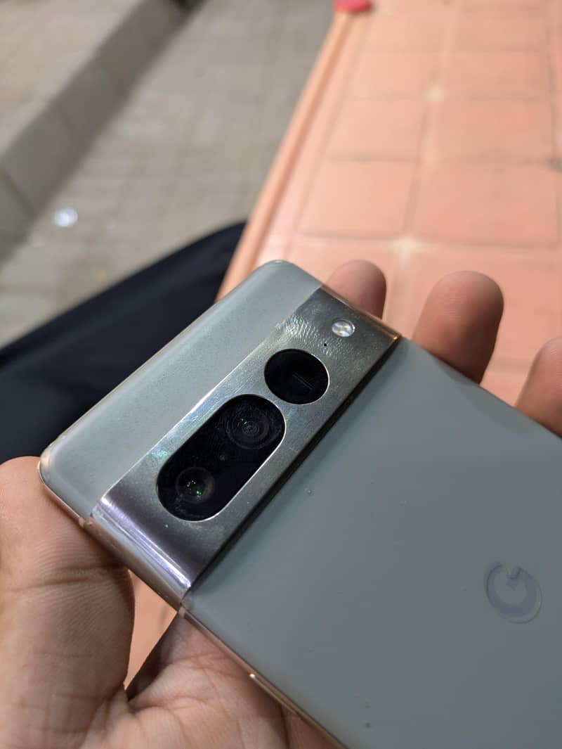 Google Pixel 7 Pro 8