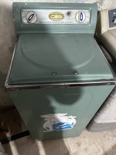 Washing machine and dryer for sale. 7000 washing machine 6000 dryer