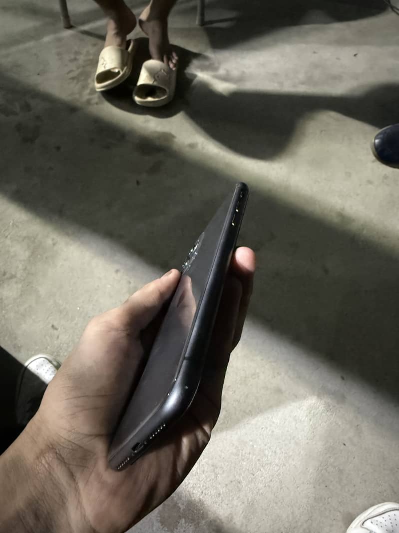 Apple iPhone 11 2