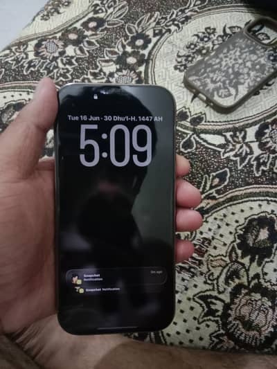 Apple iPhone 16 Pro