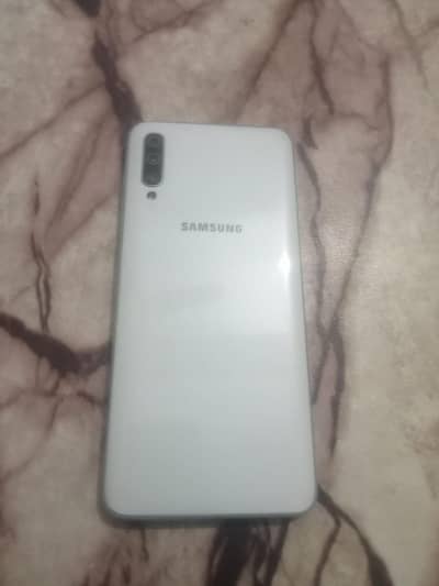 Samsung Mobile A70