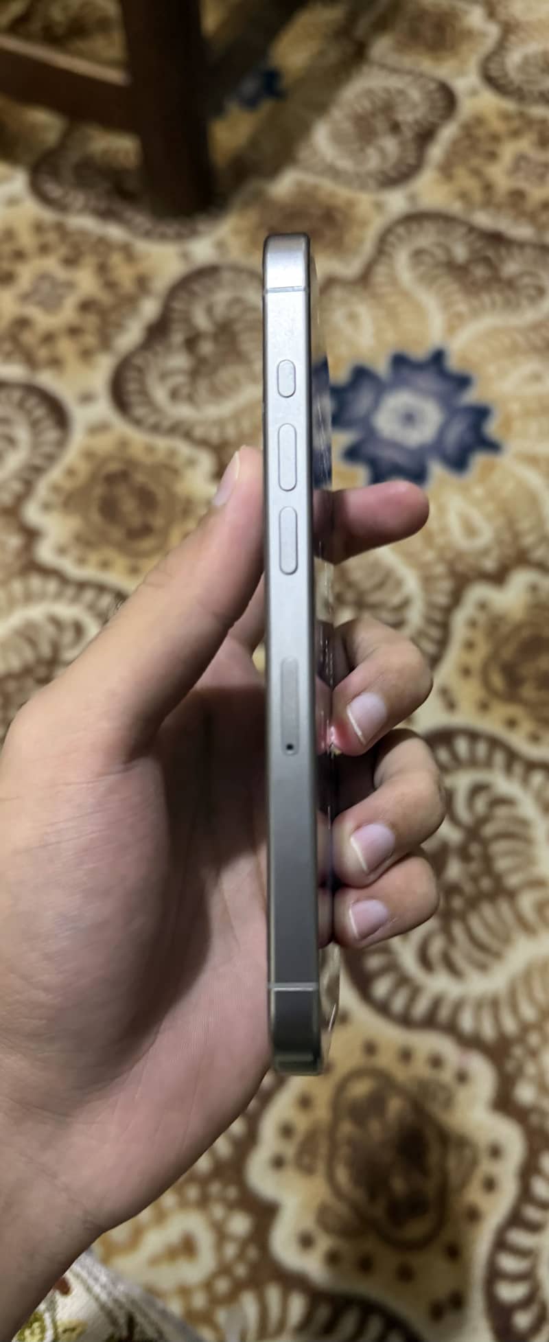 Apple iPhone 15 Pro 1