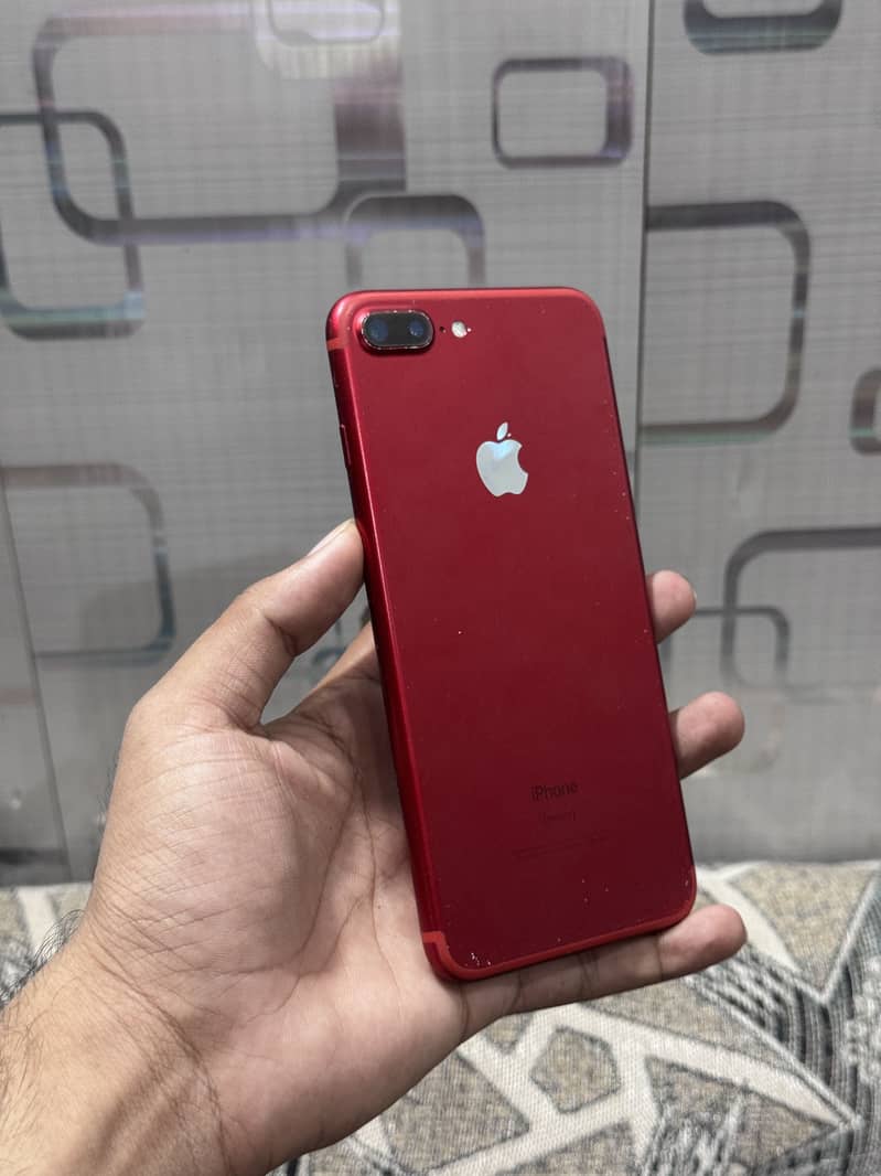 Apple iPhone 7 Plus 1