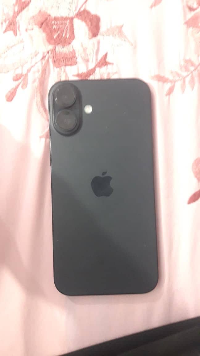 Apple iPhone 16 Plus 5