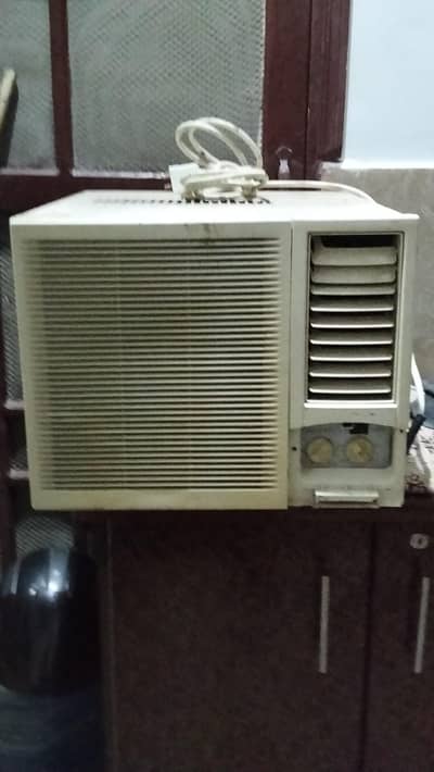 WINDOW AC