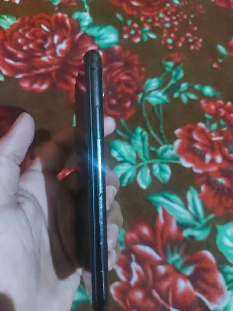 Apple iPhone X 2