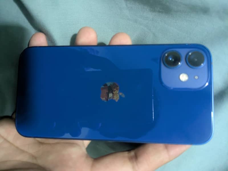 Apple iPhone 12 mini 6