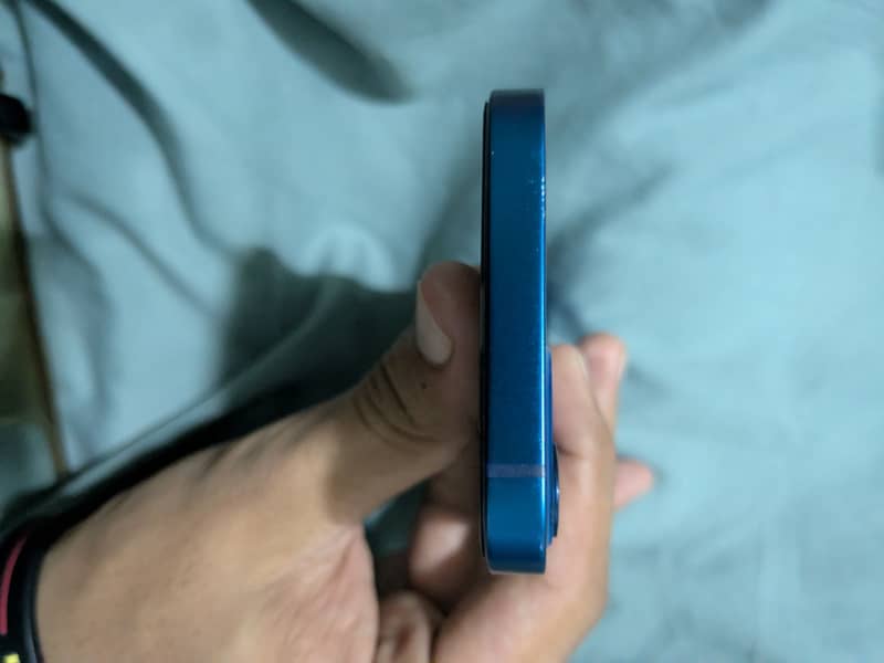 Apple iPhone 12 mini 7