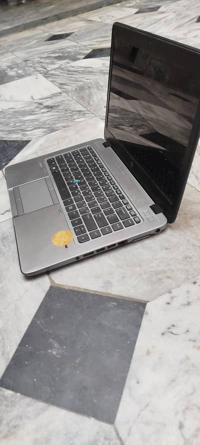HP elitebook 745 G2