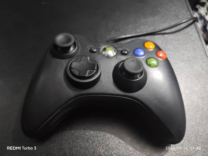 Xbox 360 wired controller 1