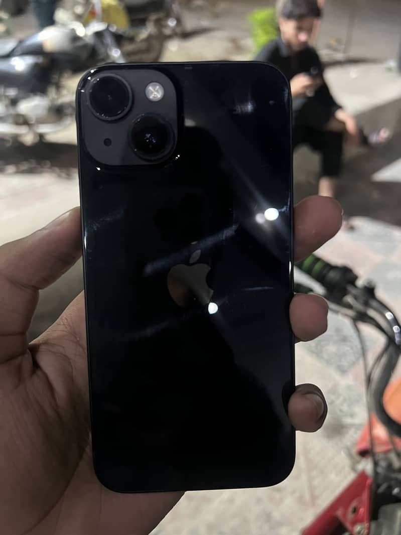 IPhone 14 3