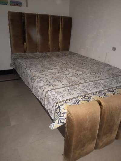 Wooden King Size Beds – Royal Golden Design & Poshish