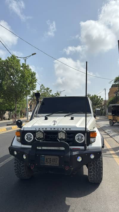 Toyota Land Cruiser RKR 1988