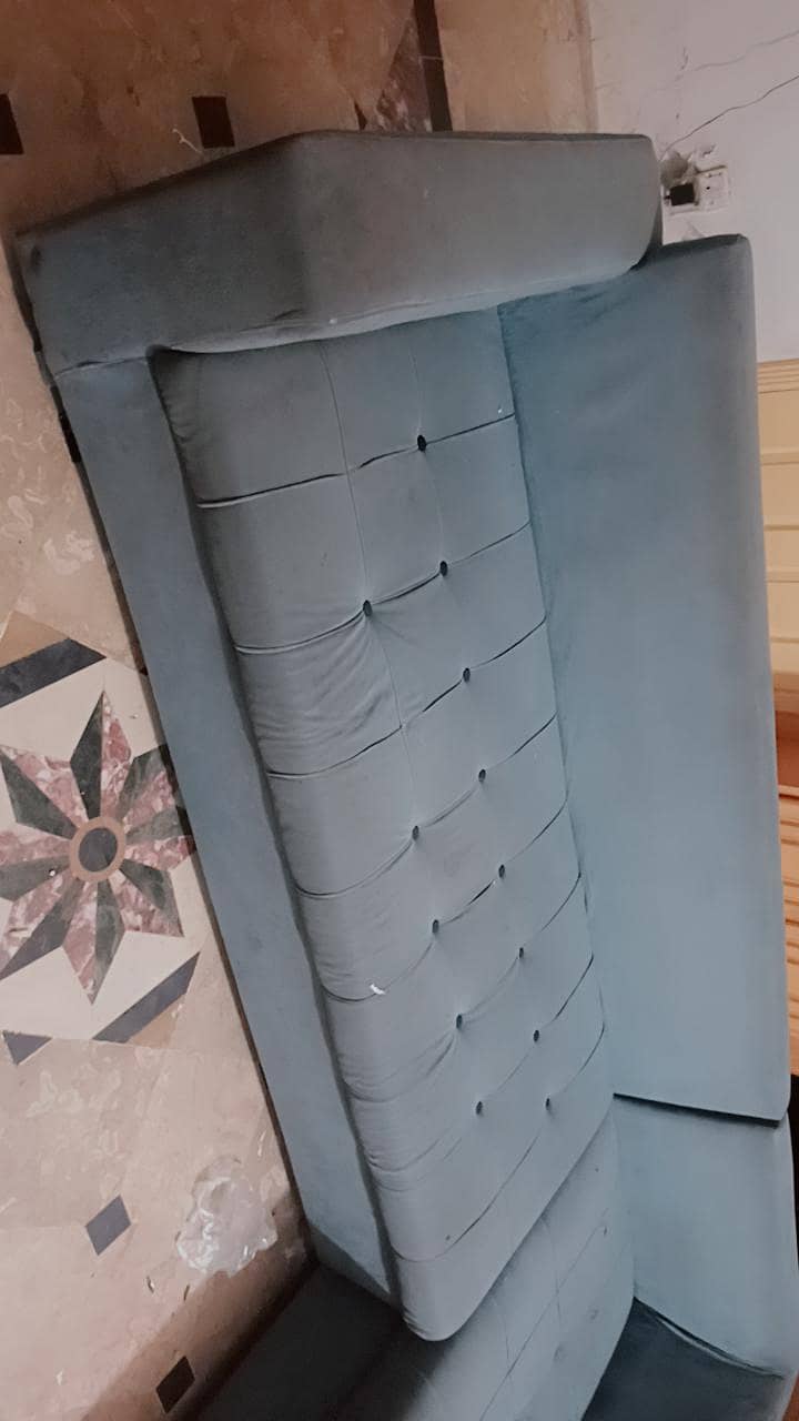 L shaped sofa 0
