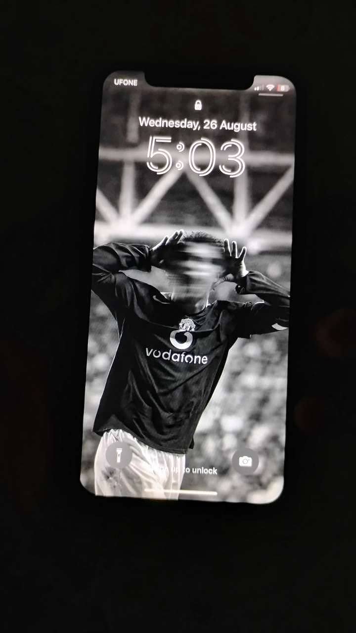Apple iPhone X 3