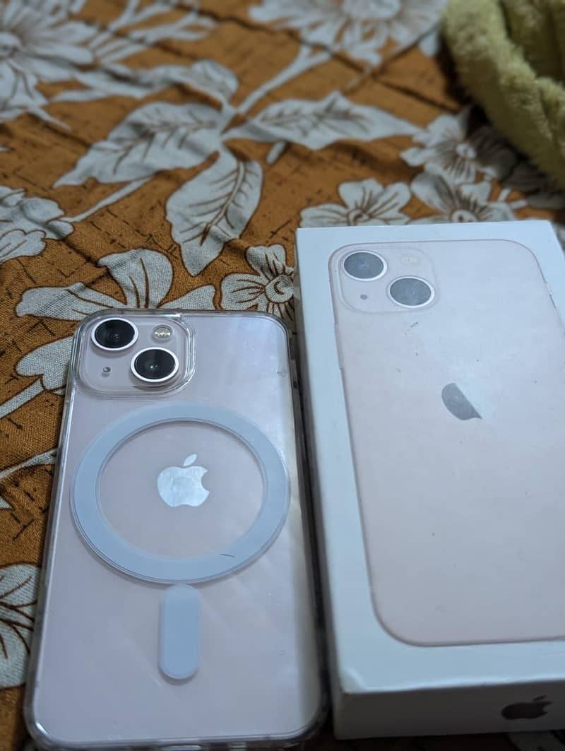 Apple iPhone 13 mini 0