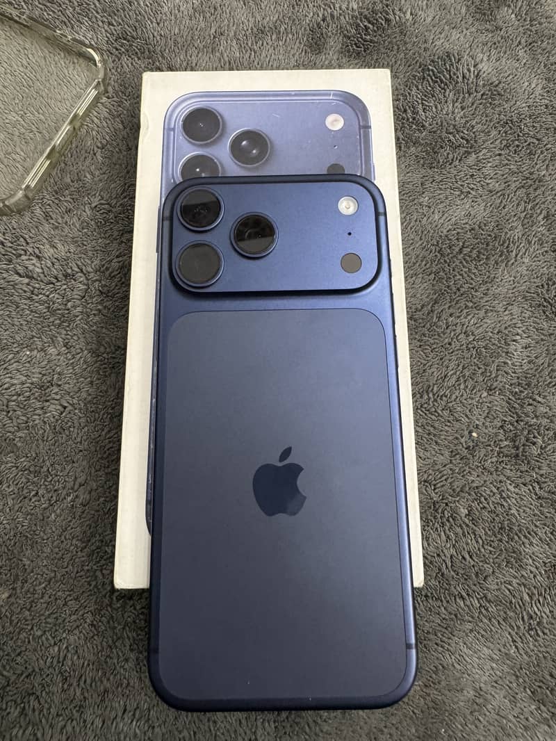 Apple iPhone 17 Pro Max 11