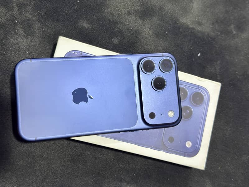 Apple iPhone 17 Pro Max 14