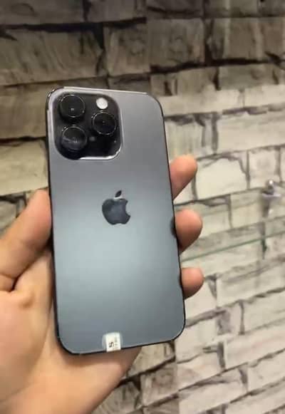 Apple iPhone 14
