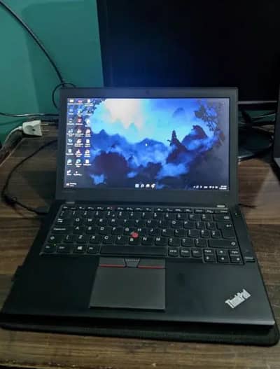 Lenovo x260 8 gb 256 gb ssd