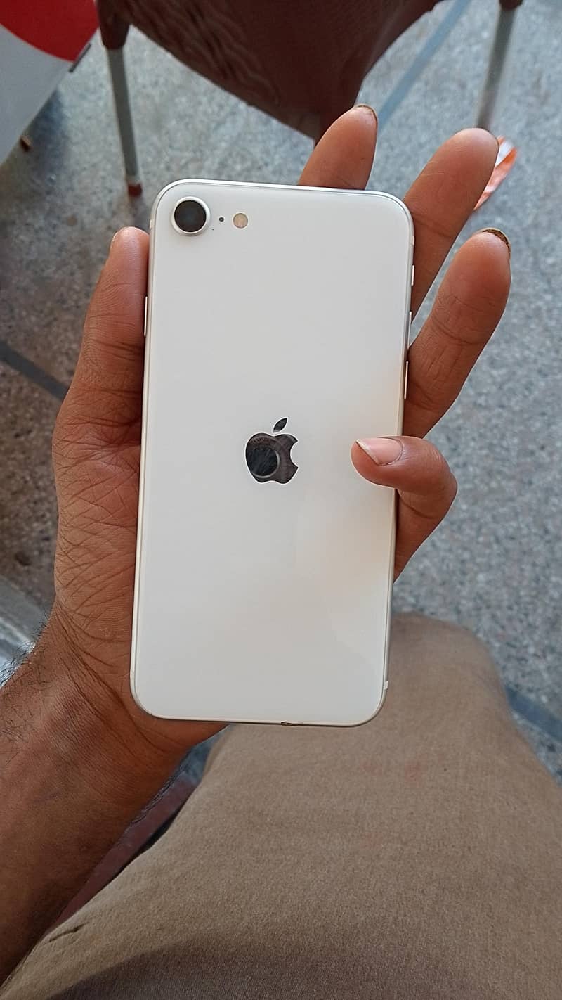 iphone SE 20 0